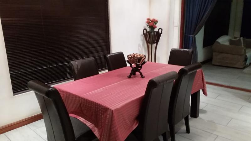 5 Bedroom Property for Sale in Rooihuiskraal North Gauteng