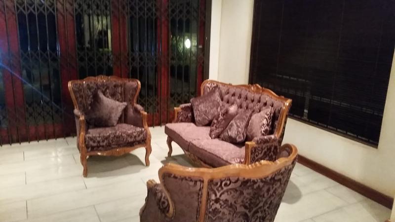 5 Bedroom Property for Sale in Rooihuiskraal North Gauteng