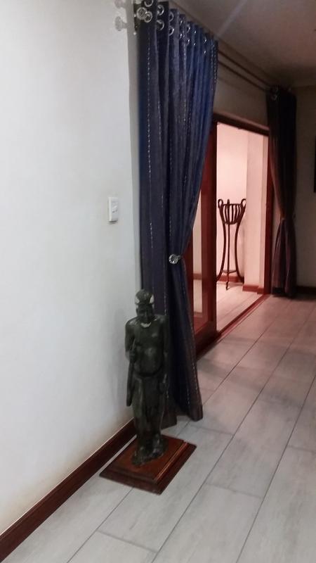 5 Bedroom Property for Sale in Rooihuiskraal North Gauteng