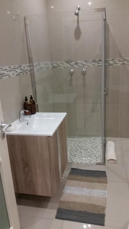 5 Bedroom Property for Sale in Rooihuiskraal North Gauteng