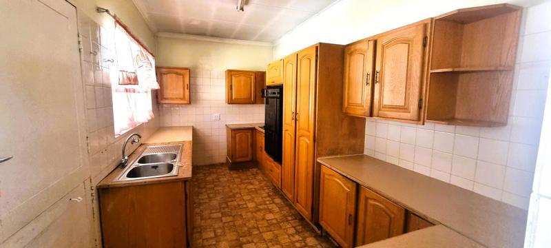 4 Bedroom Property for Sale in Wierda Park Gauteng
