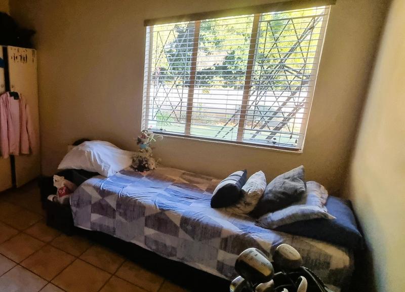 5 Bedroom Property for Sale in Valhalla Gauteng