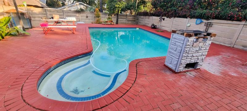 5 Bedroom Property for Sale in Valhalla Gauteng