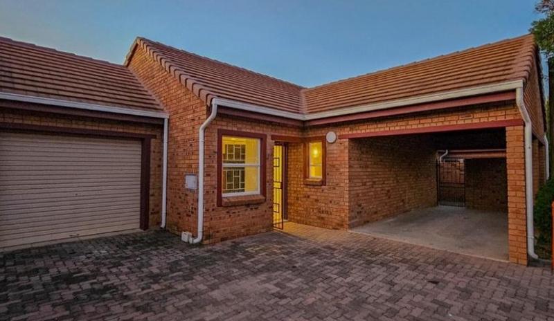 2 Bedroom Property for Sale in Amberfield Gauteng