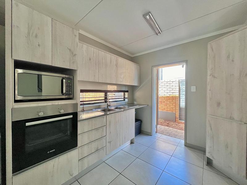 To Let 3 Bedroom Property for Rent in Amberfield Gauteng