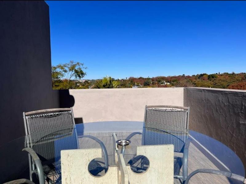 To Let 1 Bedroom Property for Rent in Blairgowrie Gauteng