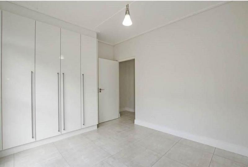 To Let 2 Bedroom Property for Rent in Waterfall Gauteng