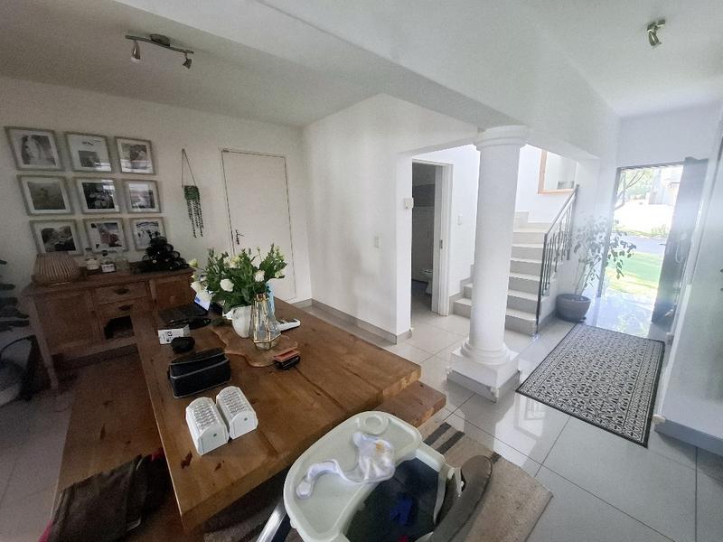 To Let 3 Bedroom Property for Rent in Douglasdale Gauteng