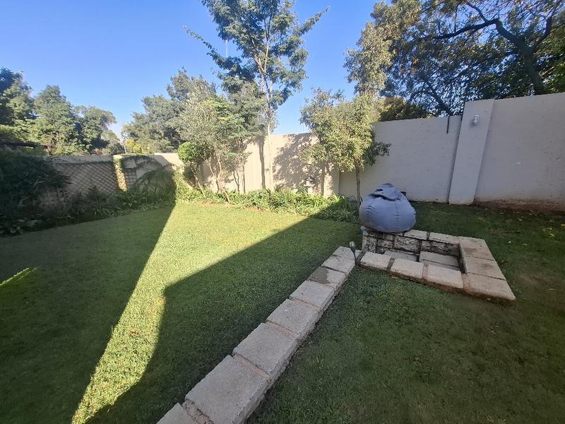 To Let 3 Bedroom Property for Rent in Douglasdale Gauteng