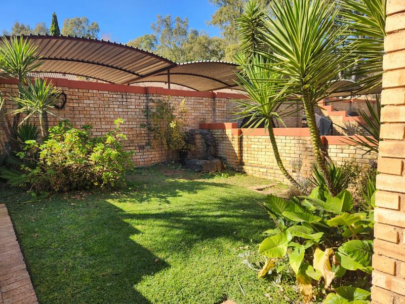 To Let 2 Bedroom Property for Rent in Wilgeheuwel Gauteng