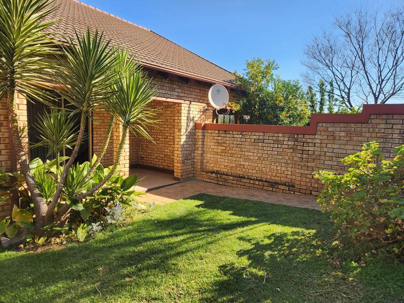 To Let 2 Bedroom Property for Rent in Wilgeheuwel Gauteng