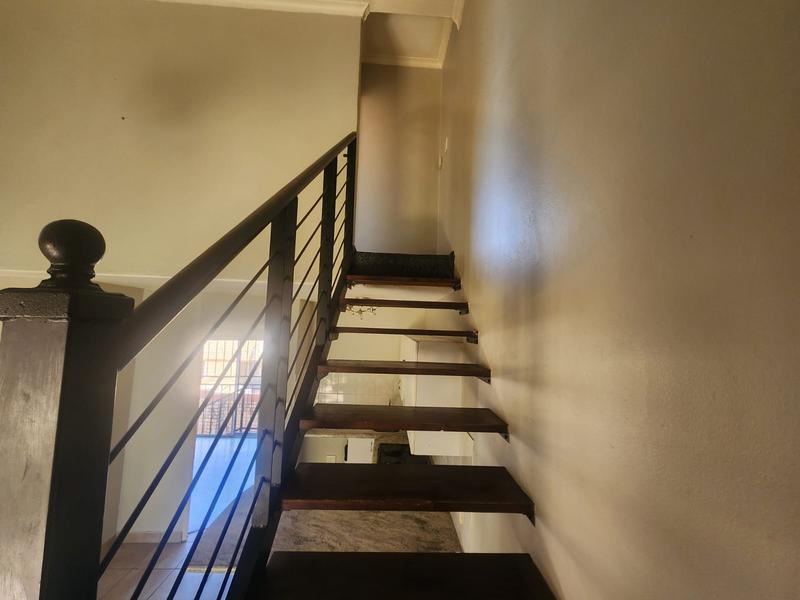 To Let 2 Bedroom Property for Rent in Wilgeheuwel Gauteng