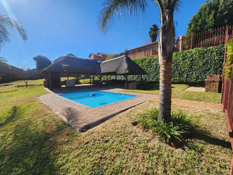 To Let 2 Bedroom Property for Rent in Wilgeheuwel Gauteng