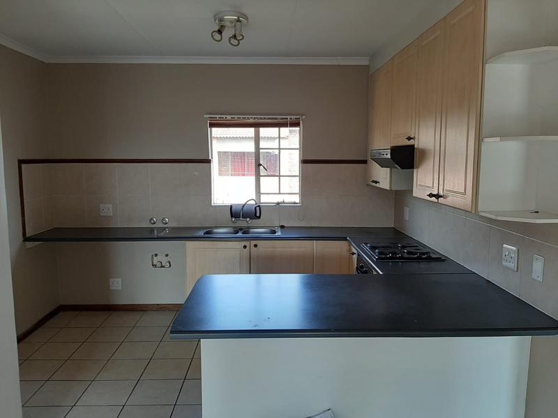 To Let 2 Bedroom Property for Rent in Mooikloof Ridge Gauteng