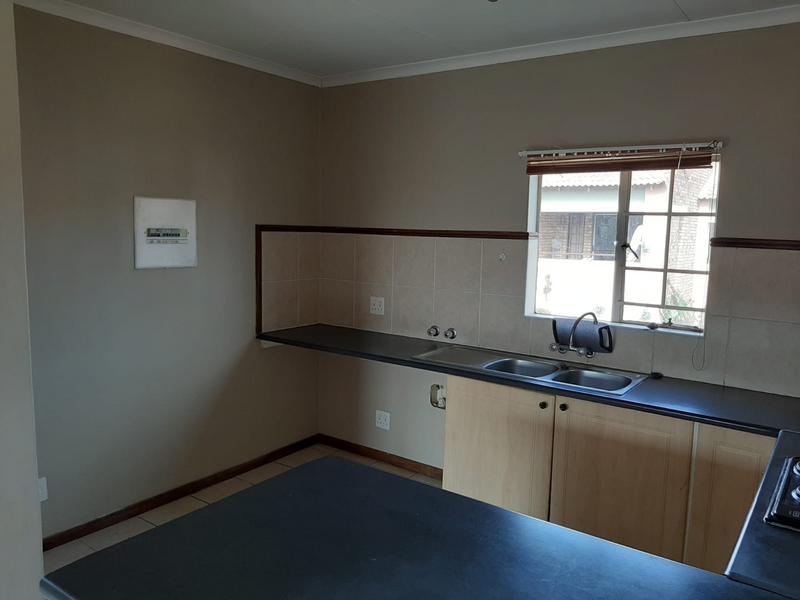 To Let 2 Bedroom Property for Rent in Mooikloof Ridge Gauteng