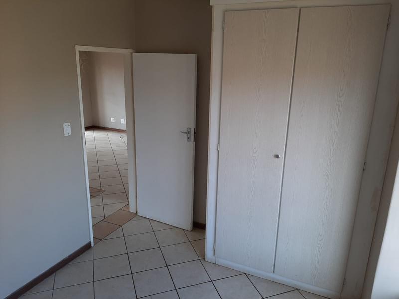 To Let 2 Bedroom Property for Rent in Mooikloof Ridge Gauteng