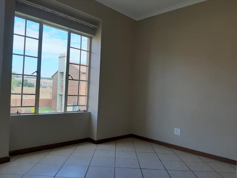To Let 2 Bedroom Property for Rent in Mooikloof Ridge Gauteng