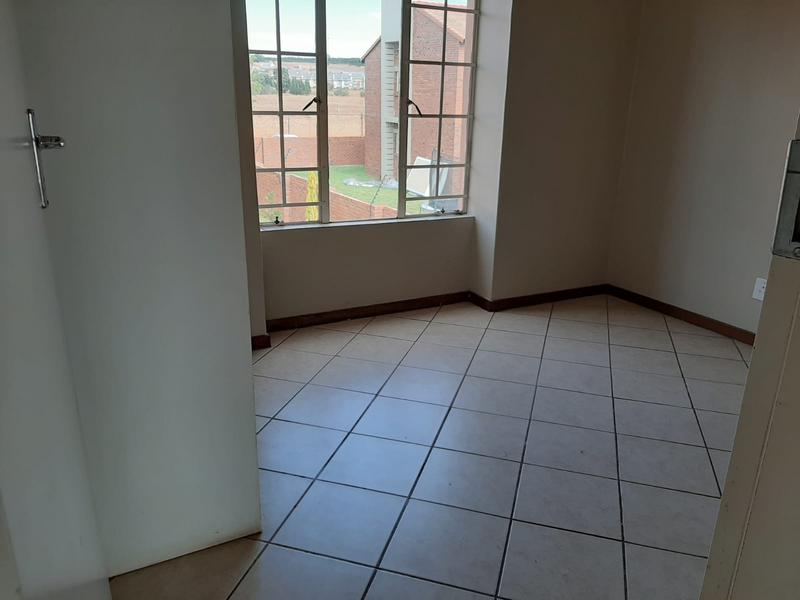 To Let 2 Bedroom Property for Rent in Mooikloof Ridge Gauteng