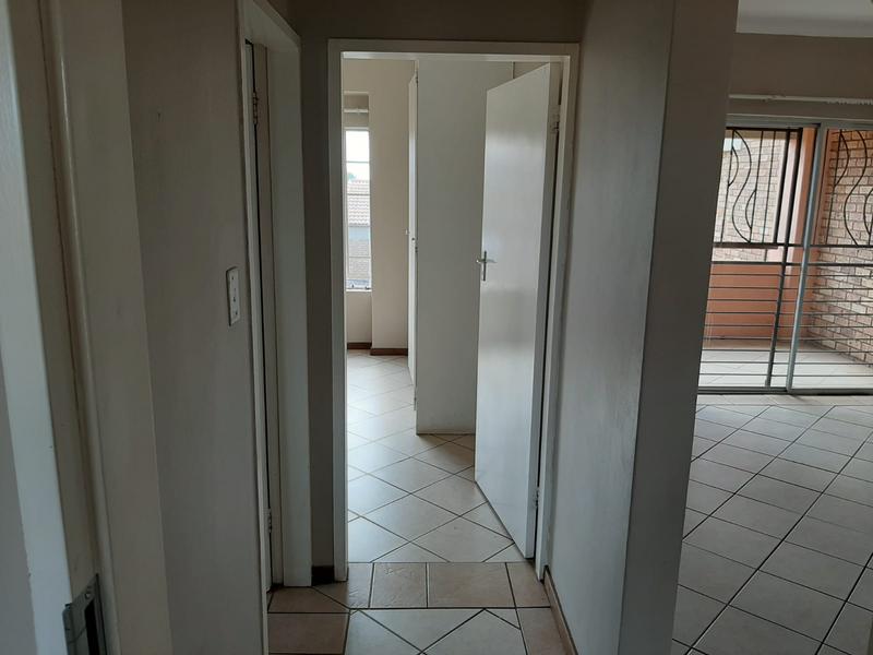 To Let 2 Bedroom Property for Rent in Mooikloof Ridge Gauteng