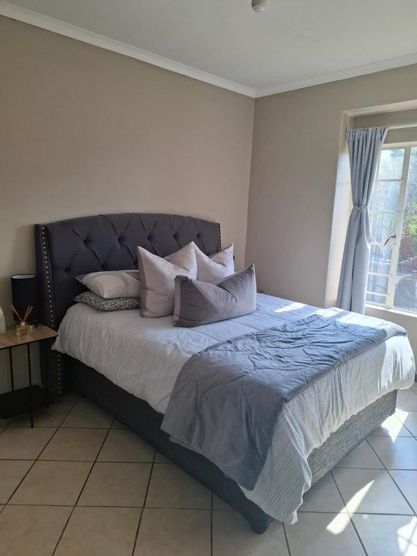 To Let 2 Bedroom Property for Rent in Mooikloof Ridge Gauteng