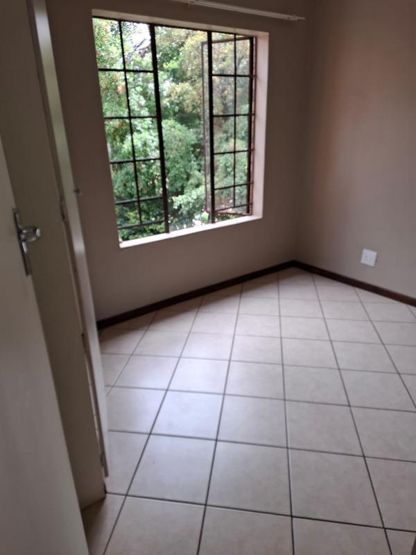 To Let 2 Bedroom Property for Rent in Mooikloof Ridge Gauteng