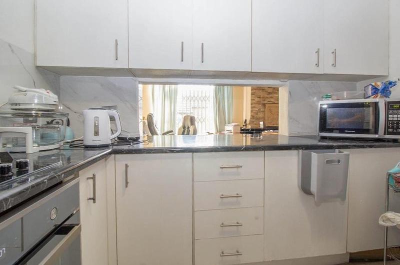 2 Bedroom Property for Sale in Hennopspark Gauteng