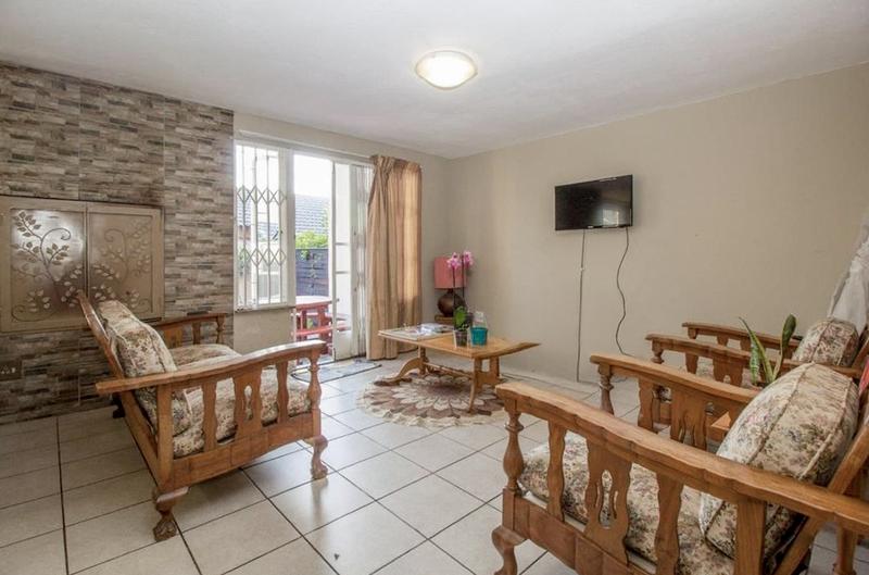 2 Bedroom Property for Sale in Hennopspark Gauteng
