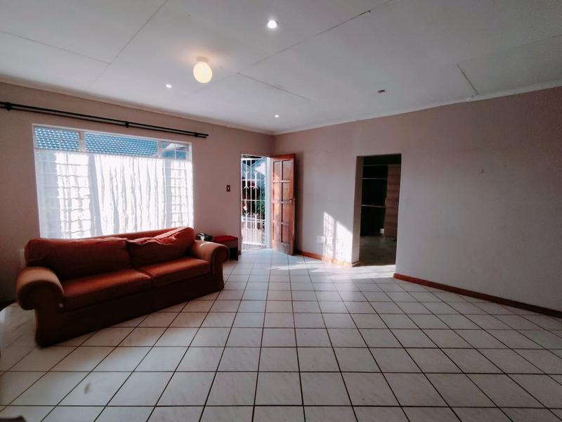2 Bedroom Property for Sale in Rooihuiskraal North Gauteng