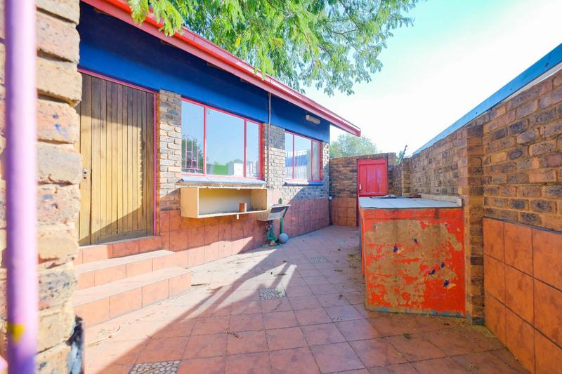 Commercial Property for Sale in The Reeds Gauteng