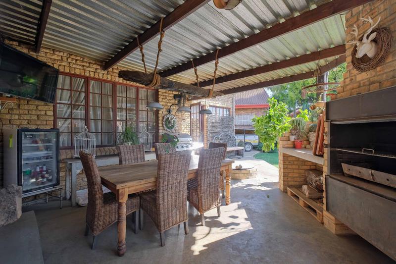 3 Bedroom Property for Sale in Wierdaglen Estate Gauteng