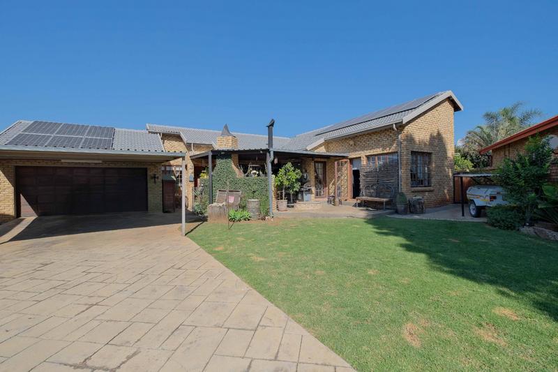 3 Bedroom Property for Sale in Wierdaglen Estate Gauteng