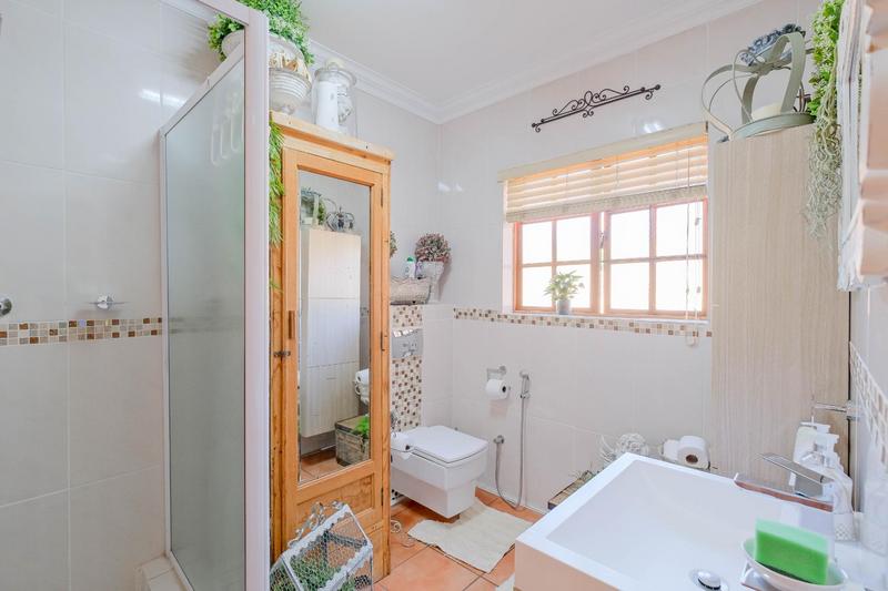 3 Bedroom Property for Sale in Wierdaglen Estate Gauteng