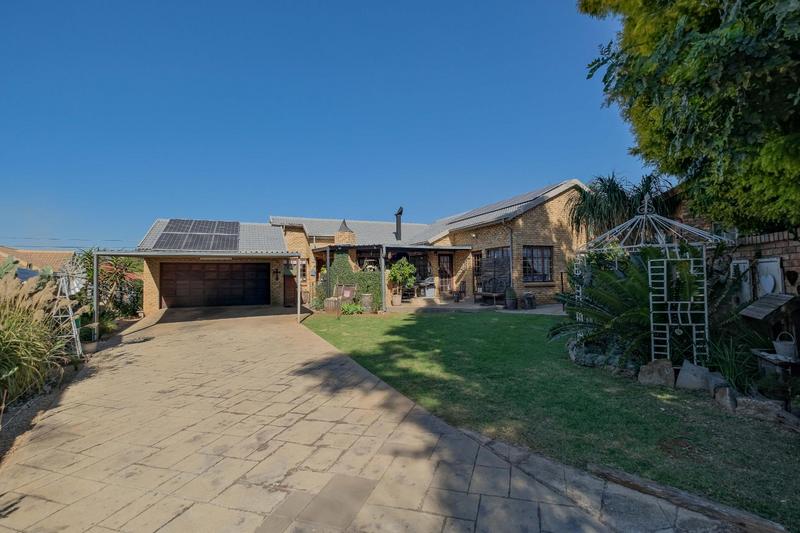 3 Bedroom Property for Sale in Wierdaglen Estate Gauteng