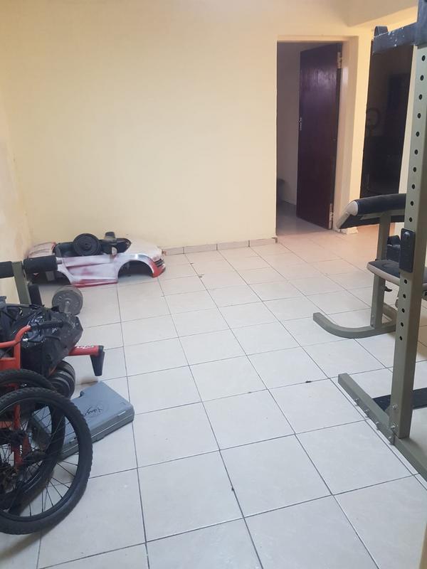 5 Bedroom Property for Sale in Mackenzieville Gauteng