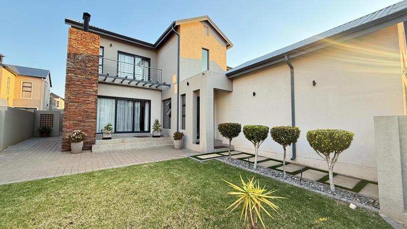 4 Bedroom Property for Sale in Golden Fields Estate Gauteng