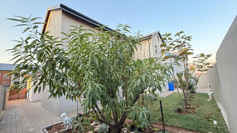4 Bedroom Property for Sale in Golden Fields Estate Gauteng