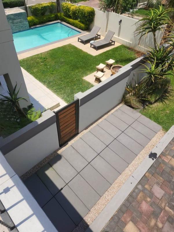 To Let 4 Bedroom Property for Rent in Ruimsig Gauteng
