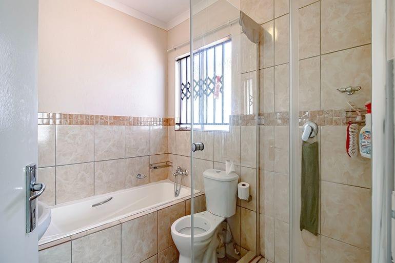 3 Bedroom Property for Sale in Amandasig Gauteng