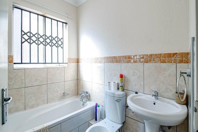 3 Bedroom Property for Sale in Amandasig Gauteng