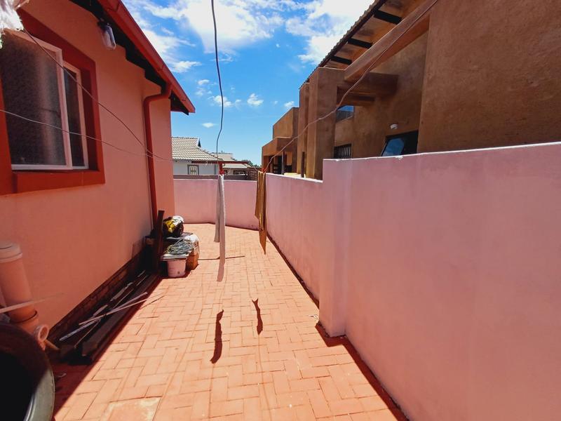 3 Bedroom Property for Sale in Amandasig Gauteng