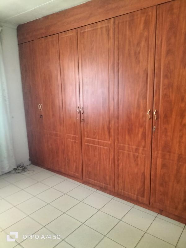 2 Bedroom Property for Sale in Meadowlands Gauteng