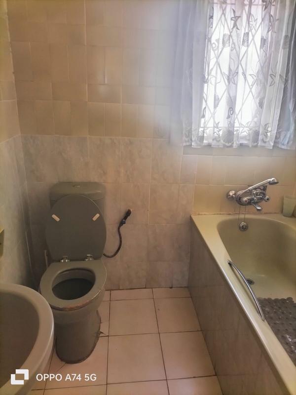 2 Bedroom Property for Sale in Meadowlands Gauteng