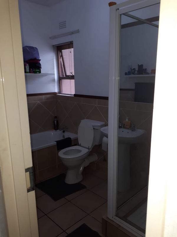 To Let 1 Bedroom Property for Rent in Pineslopes Gauteng