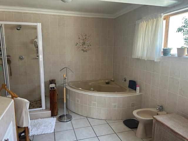 4 Bedroom Property for Sale in Bedfordview Gauteng