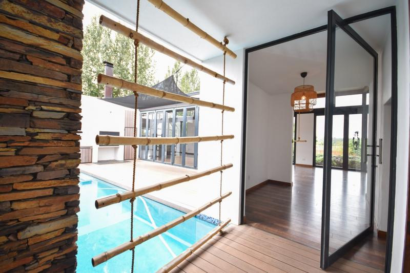 To Let 4 Bedroom Property for Rent in Midstream Estate Gauteng