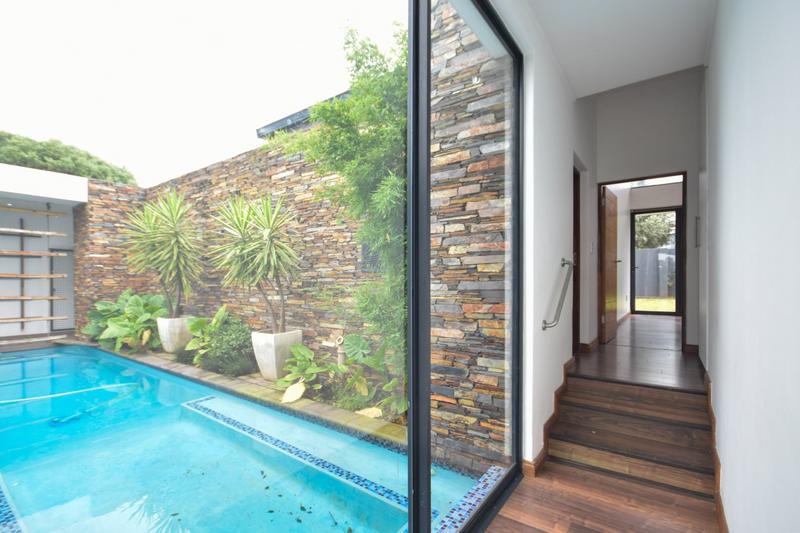 To Let 4 Bedroom Property for Rent in Midstream Estate Gauteng