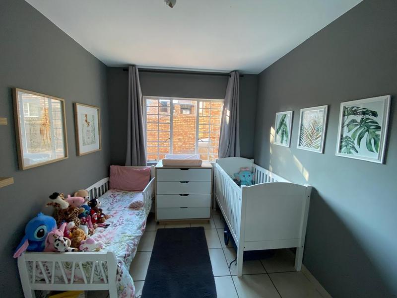 2 Bedroom Property for Sale in Die Hoewes Gauteng