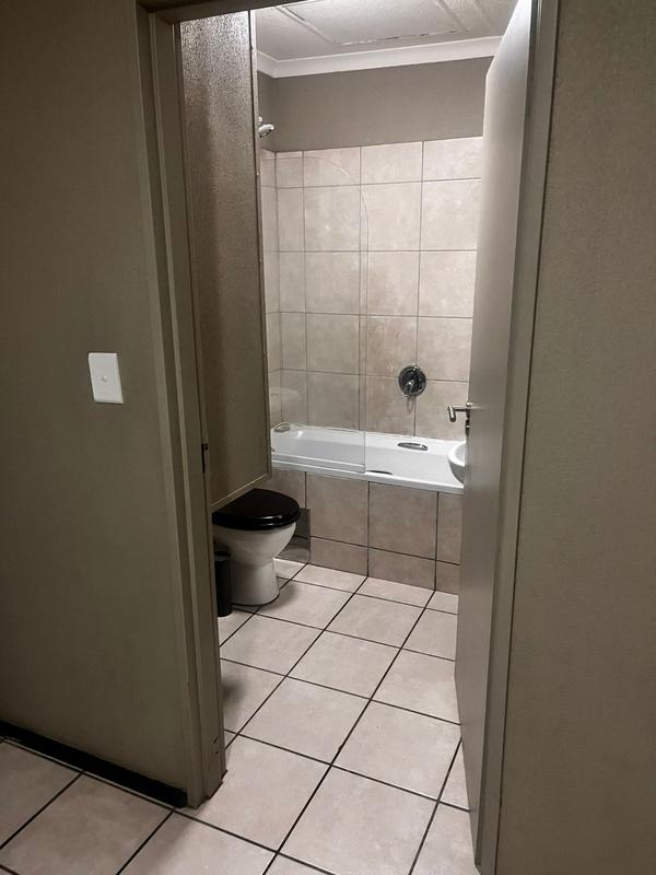 To Let 1 Bedroom Property for Rent in Northgate Gauteng