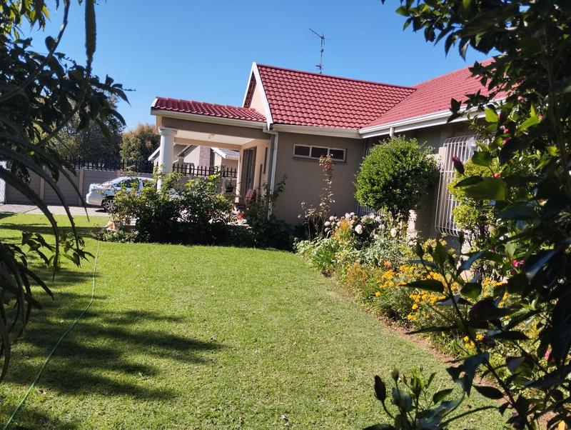 4 Bedroom Property for Sale in Hurlyvale Gauteng
