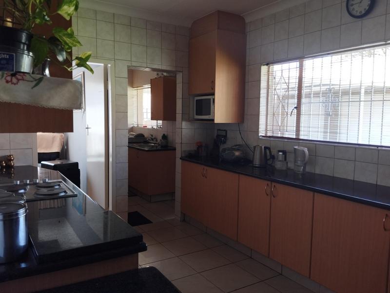 4 Bedroom Property for Sale in Hurlyvale Gauteng